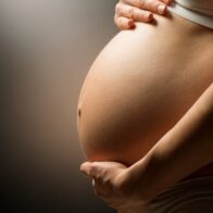 Around 12,000 teenagers give birth each year in the Dominican Republic | De Último Minuto English