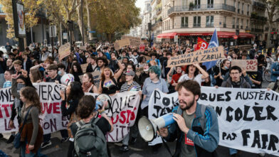 Student protests spread across France and into neighboring Belgium | De Último Minuto English