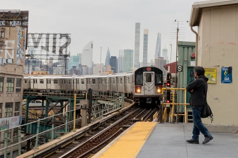 New York City Subway modifies J and M line routes until November | De Último Minuto English