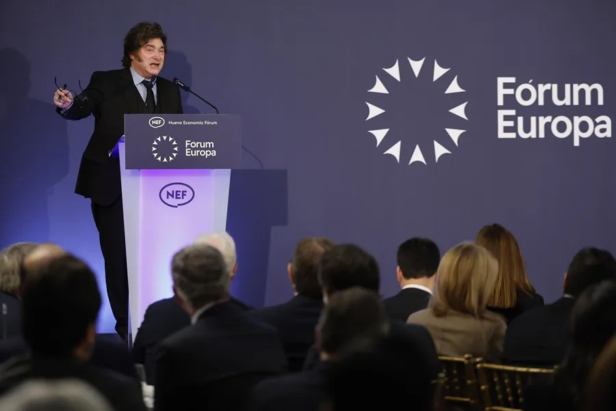 Milei calls Sánchez an "unpresentable dictator" during visit to Spain | De Último Minuto English