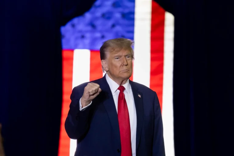 Dominican shot by ICE sparks standoff between Trump and New York authorities | De Último Minuto English