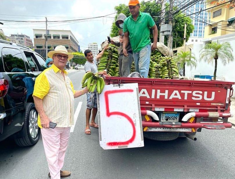 Expresidente Hipólito Mejía
