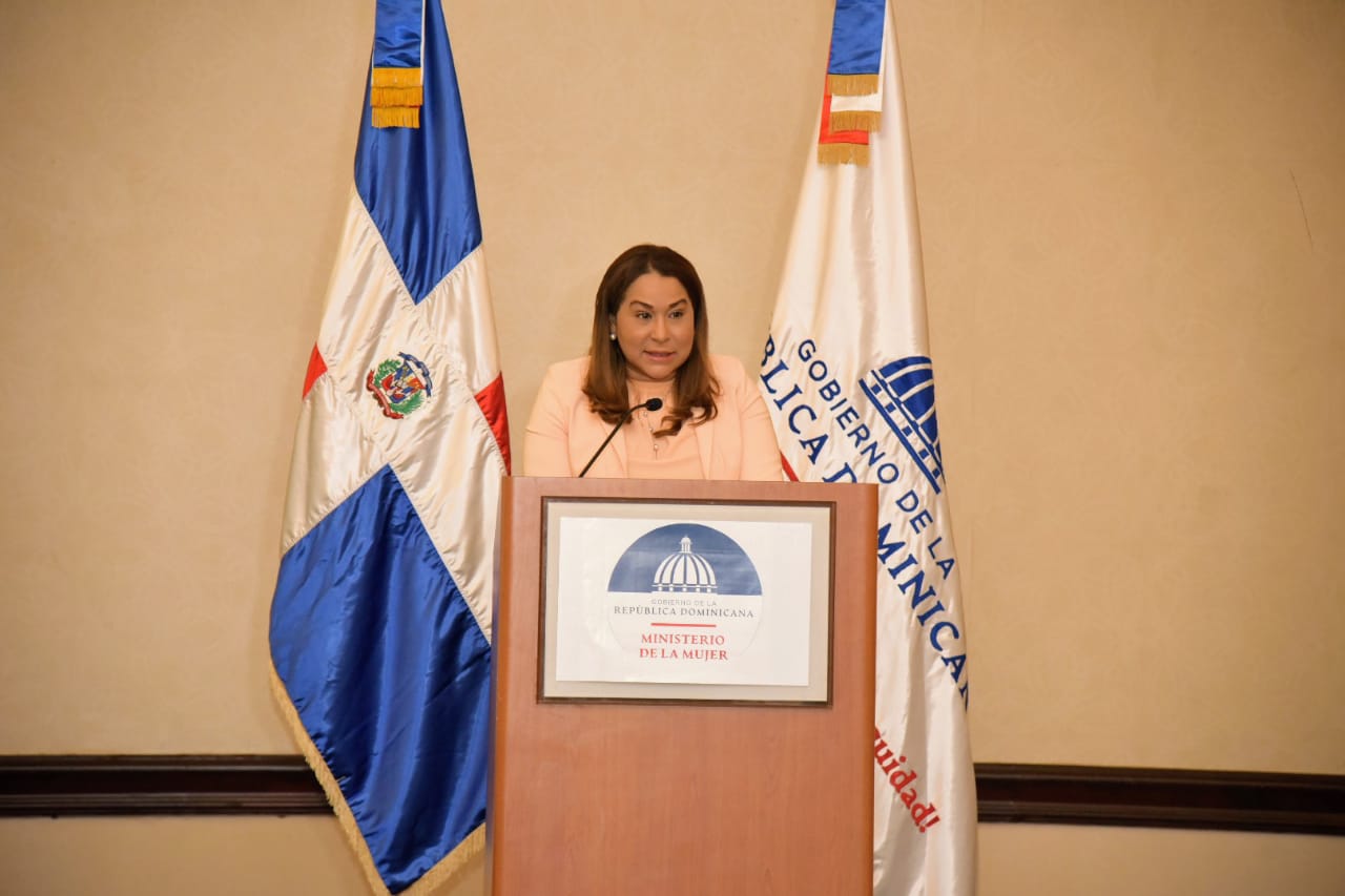 Ministra de la Mujer