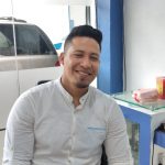 Lo que debes saber del barbero venezolano que dibujo la cara de Messi en la cabellera de un cliente