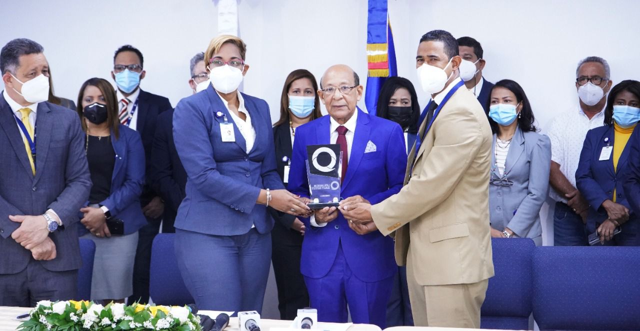 Gobierno entrega RD$1,088 millones por viudez, orfandad y discapacidad a través del IDOPPRIL