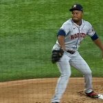 Dominicano Framber Valdez clave en victoria de Astros sobre Rangers