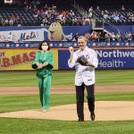 Presidente Luis Abinader lanza primera bola en partido Phillies vs Mets