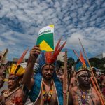Miles de mujeres indígenas marchan en Brasil por sus derechos ancestrales