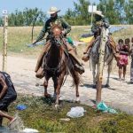 Investigan represión policial a migrantes haitianos en Estados Unidos