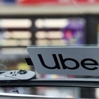 Uber ofrecerá 50.000 autos de Tesla a sus conductores en EE.UU.