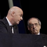 Federaciones contemplan renunciar a FIFA para impedir mundial cada dos años