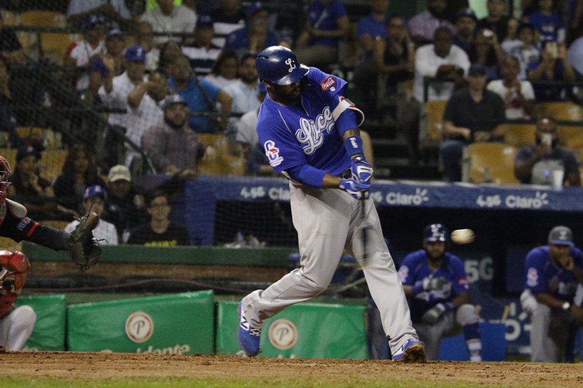 Hanley Ramírez encabeza a jugadores en el primer día de entrenamientos del Licey