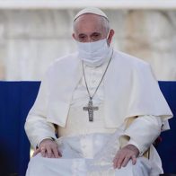 Papa Francisco recibe la tercera dosis de la vacuna anticovid