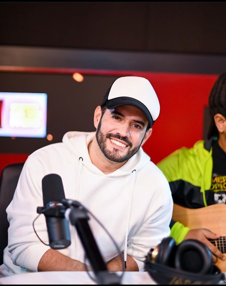 Manny Cruz revela que Johnny Ventura le dejó la responsabilidad de mantener el merengue