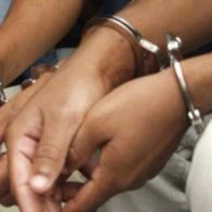 Apresan dos personas por amenazar de muerte a patrulla de la PN
