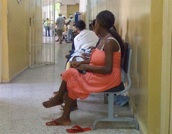 República Dominicana deportó a "cientos" de embarazadas en los últimos días
