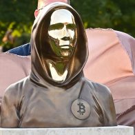 El creador del bitcóin se habría convertido en la 15.ª persona más rica del mundo