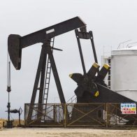 El petróleo de Texas cae un 5,4 % y cierra su peor mes desde marzo de 2020