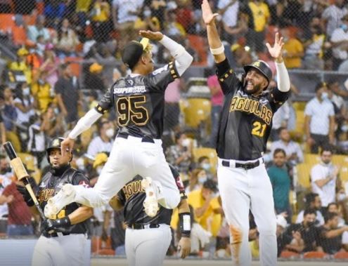 Águilas aplastan Gigantes con fiesta de palos en el Valle de la muerte