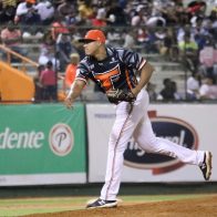 Estampida taurina mantiene a Tigres enjaulados