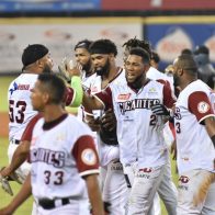 Los Gigantes se abrazan a la victoria en el debut de Ozuna