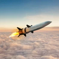 China probó por primera vez lanzar un misil desde un vehículo hipersónico