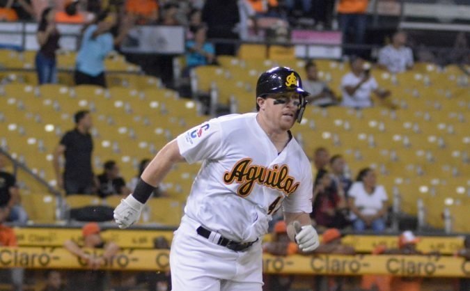 Águilas Cibaeñas despiden al primera base estadounidense John Nogowski
