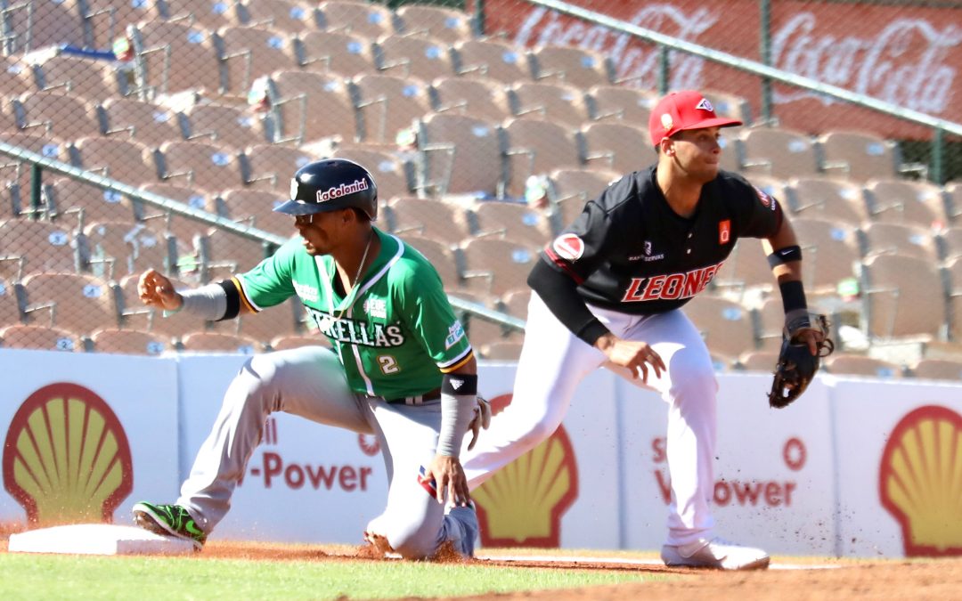 Estrellas Orientales logran victoria 11 al derrotar a Leones del Escogido