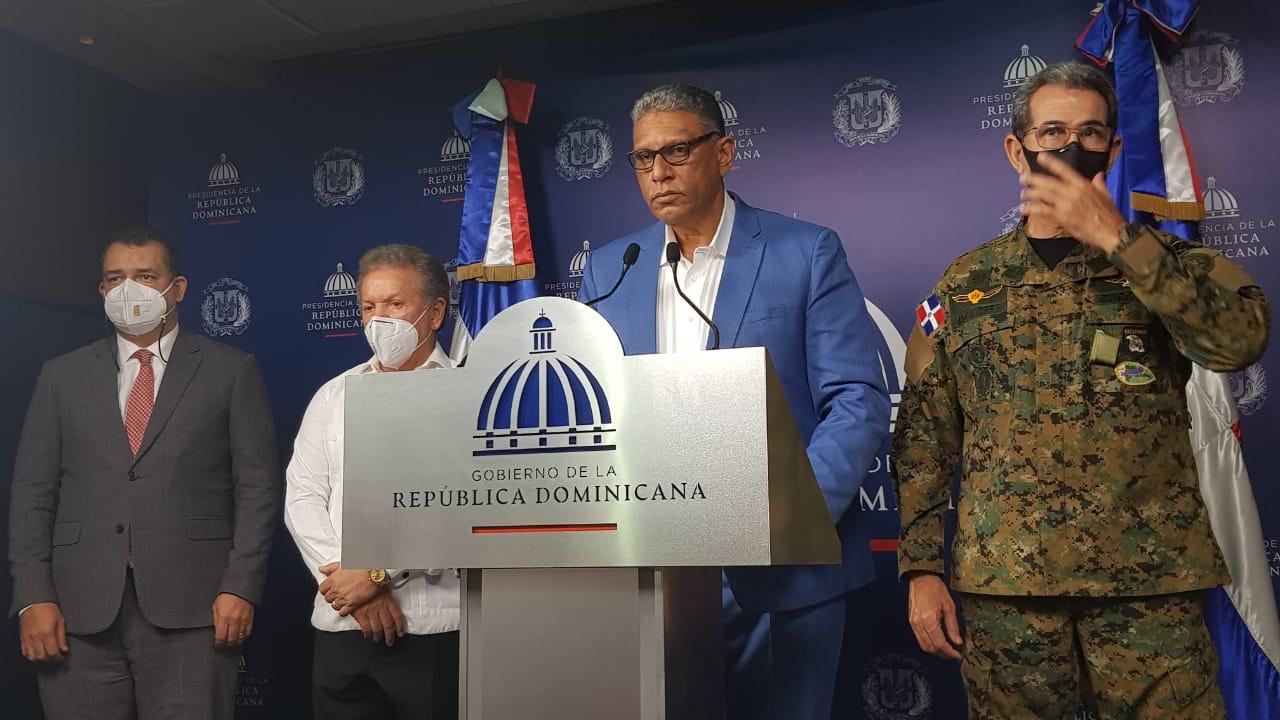 Gobierno anuncia medidas para limitar la inmigración haitiana