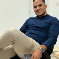 Encuentran joven muerto en baño de banco en Río San Juan