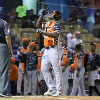 Toros frenan bates de Leones; provocan triple empate en cuarta posición