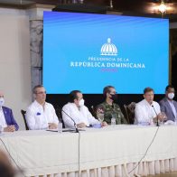 Abinader aborda con el liderazgo nacional la crisis en Haití
