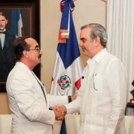 Abinader recibe al pianista Raúl Di Blasio en el Palacio Nacional