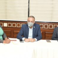 Diputados tratan con industriales proyecto que busca regular comercialización de bebidas