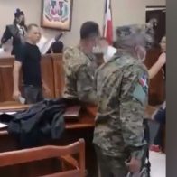 Tras reenvío de audiencia, reclusos escenifican pelea en el Palacio de Justicia de Bonao