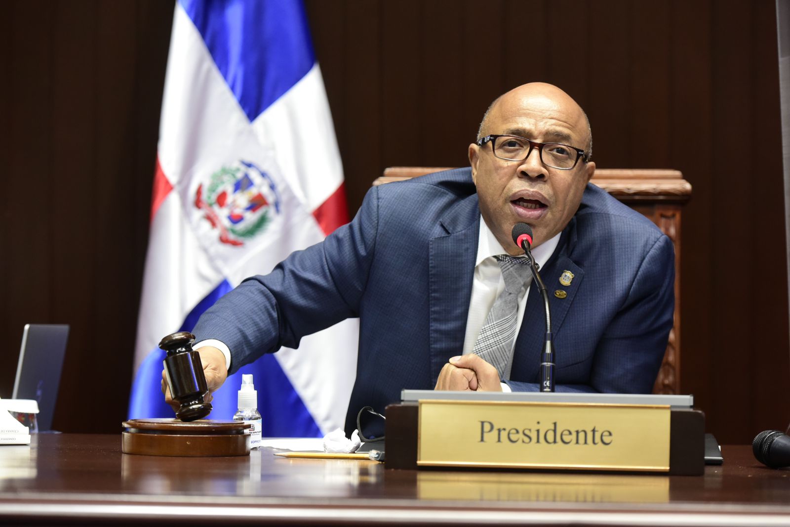 Diputados aprueban contrato de Fideicomiso para desarrollo del transporte masivo de RD