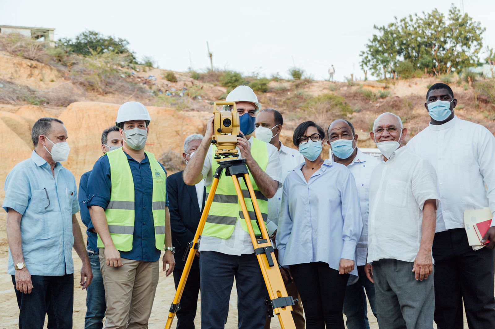 Anuncian construcción del primer hospital en Villa Vásquez