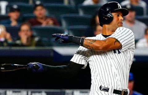 Los Leones del Escogido contratan al jardinero Aaron Hicks