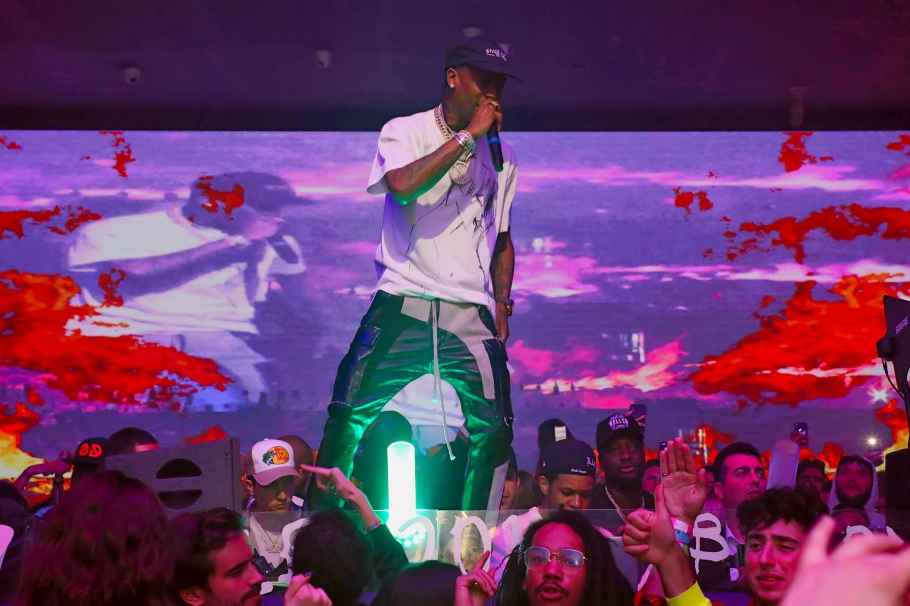 Hombre habría inyectado “droga” a espectadores durante el festival de Astroworld