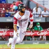 Gigantes propinan paliza a Estrellas; se acercan al primer lugar