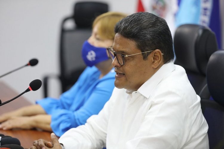 COE emite alerta verde para ocho provincias por sistema frontal
