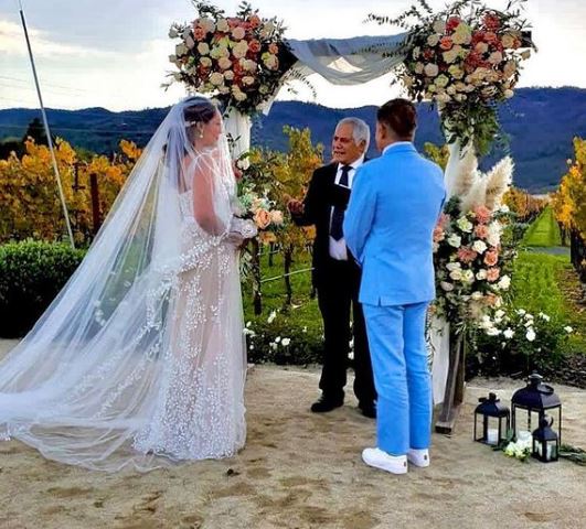 Tras varios meses de "ruptura", Iván Ruiz y Laura Guzmán se dieron el sí en el altar