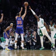 Curry anota 30 puntos en triunfo de Warriors sobre Celtics