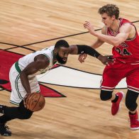 Los Celtics se imponen a unos Cavaliers sin rumbo por las bajas