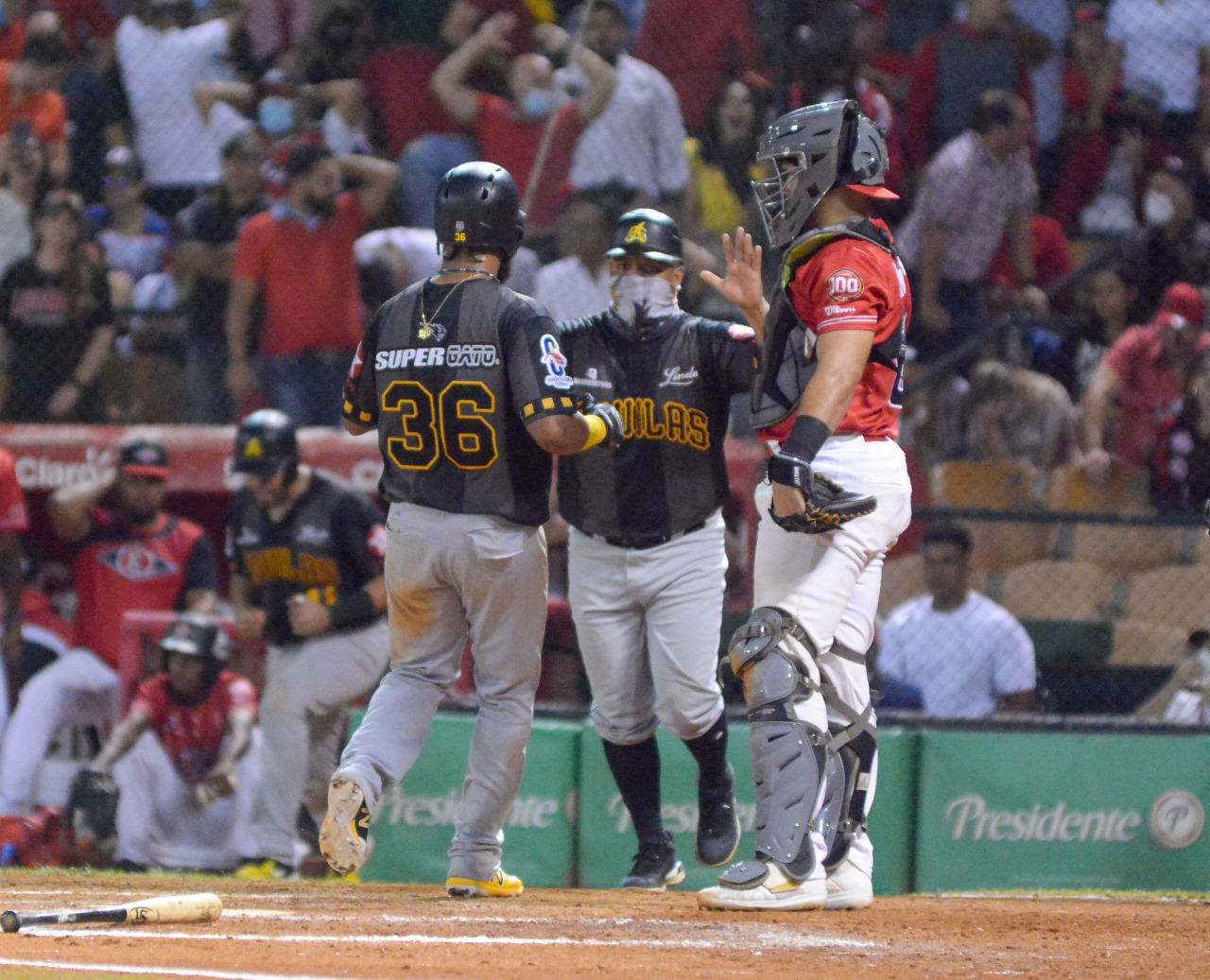 Águilas derrotan a Leones y entran al “Todos contra todos”