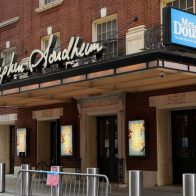 Cancelan diez musicales de Broadway por repunte de COVID-19 en Nueva York