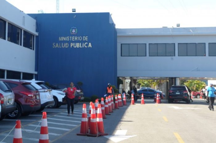 Salud Pública notifica 327 nuevos contagios de covid-19
