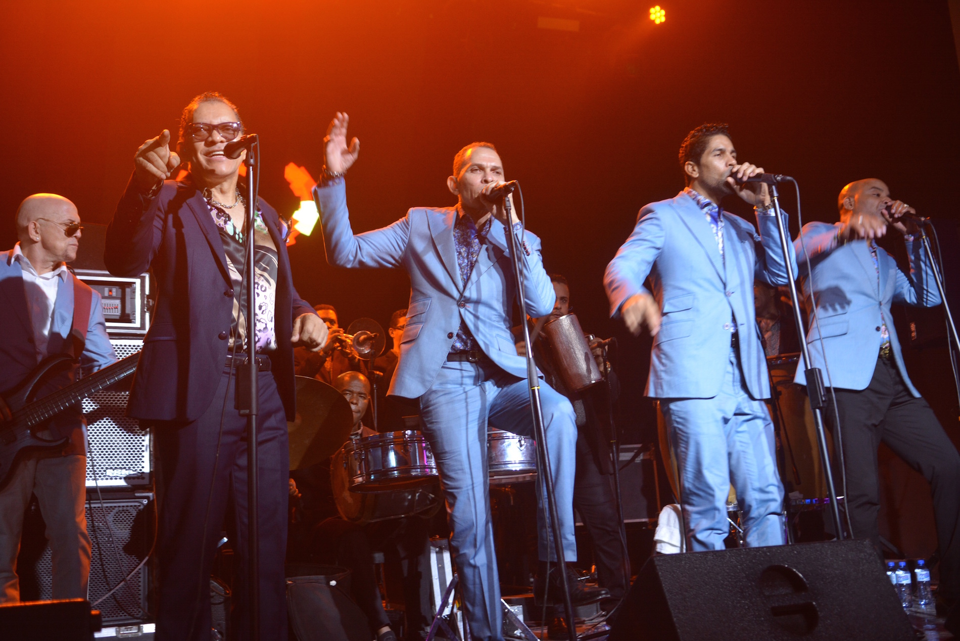 Los Hermanos Rosario amenizan este lunes en Jet Set
