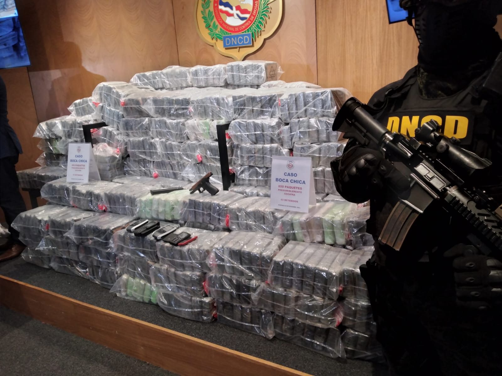 Ocupan 850 paquetes de drogas en costas de Boca Chica