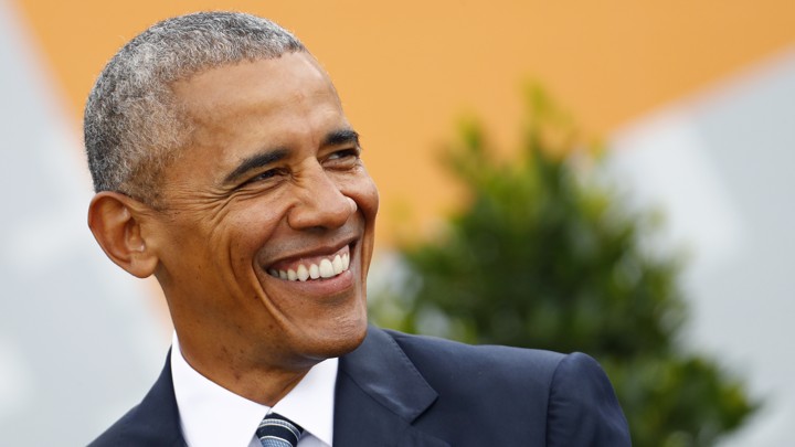 Barack Obama reveló su lista de libros y películas que más disfrutó en 2021